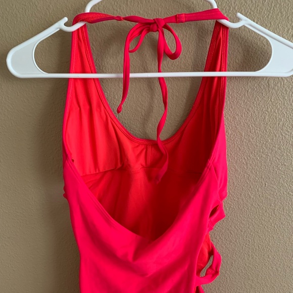 Aerie swim suit- one piece!! - Picture 4 of 6